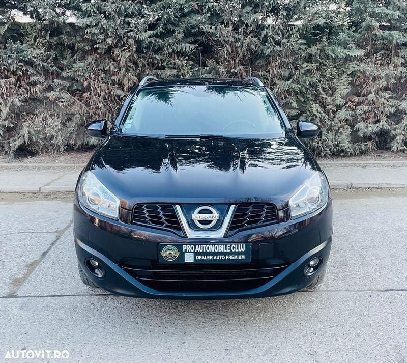 Negru Utilizat 2011 Nissan Qashqai Tekna SUV | 5.890 EUR (Preț OK) - Imagine 1/4