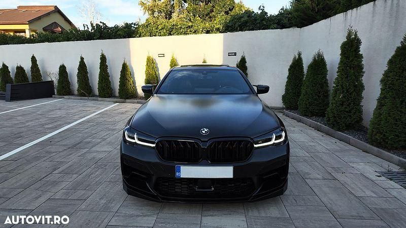 Culoarenegru Utilizat 2022 BMW 540 Comfort Edition Berlinǎ | 53.500 EUR (Scump) - Imagine 1/4