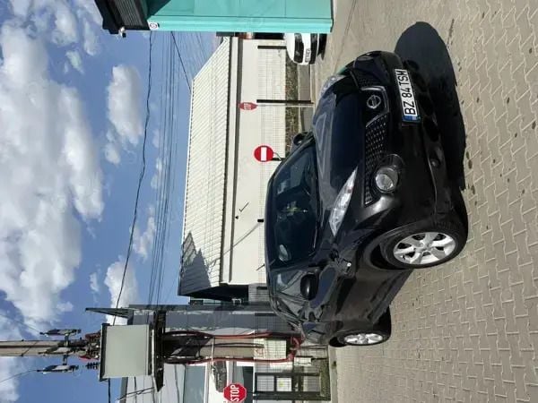 Negru Utilizat 2011 Nissan Juke SUV | 8.000 EUR (Puțin scump) - Imagine 1/4