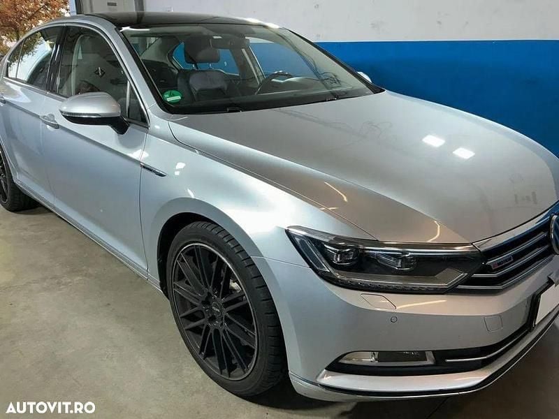 Culoareargint Utilizat 2015 VW Passat Highline Break | 15.990 EUR (Puțin scump) - Imagine 1/4