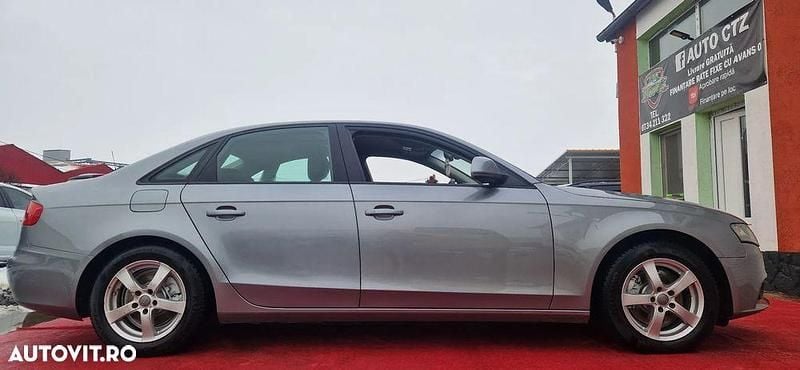 Second-hand Audi A4 120 CP (88 kW) 2009 Culoarealbastru Berlinǎ