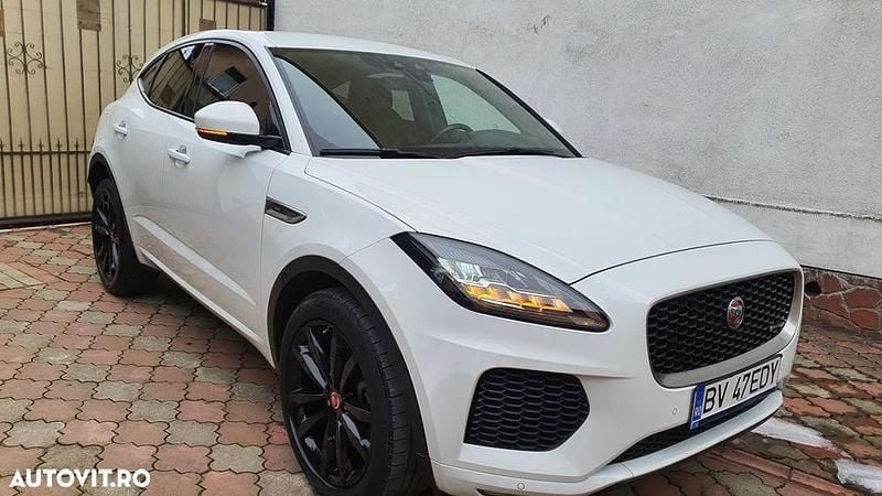 Second-hand Jaguar E-Pace R-Dynamic 249 CP (183 kW) 2020 Culoarealb SUV