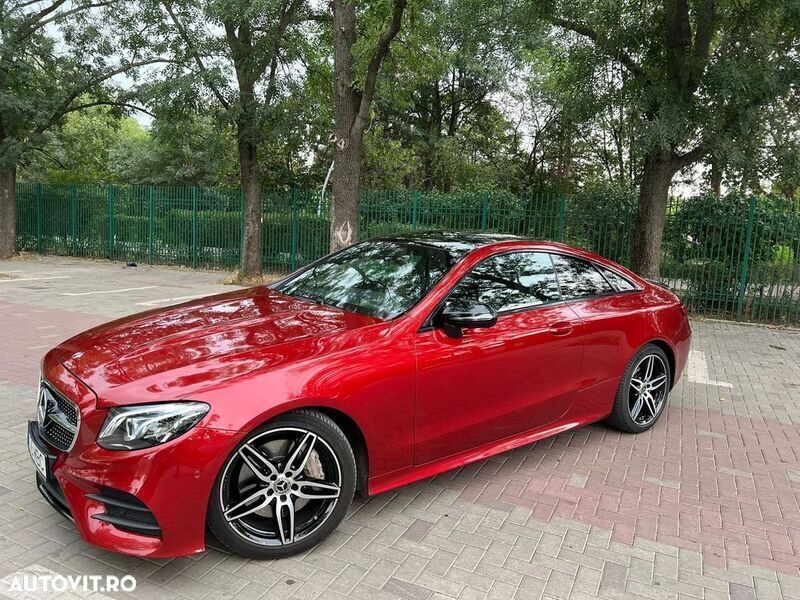 Rosu Utilizat 2017 Mercedes E300 AMG line Coupe | 29.900 EUR - Imagine 1/4