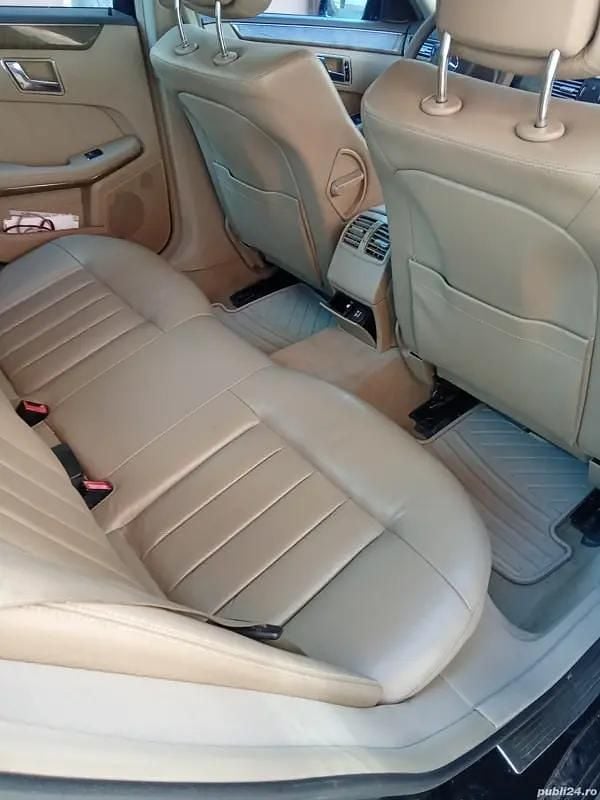 Utilizat 2010 Mercedes A220 Berlinǎ | 7.900 EUR - Imagine 1/4