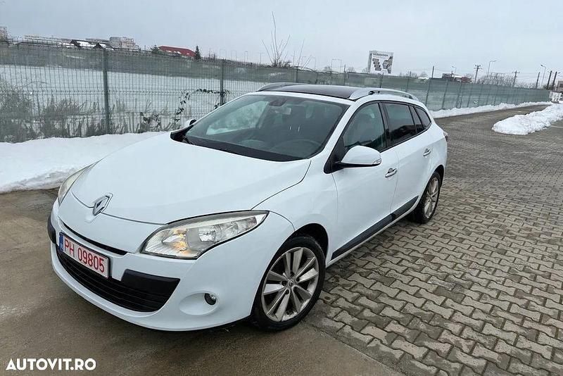 Second-hand Renault Mégane GrandTour Dynamique 130 CP (95 kW) 2011 Culoarealb Break