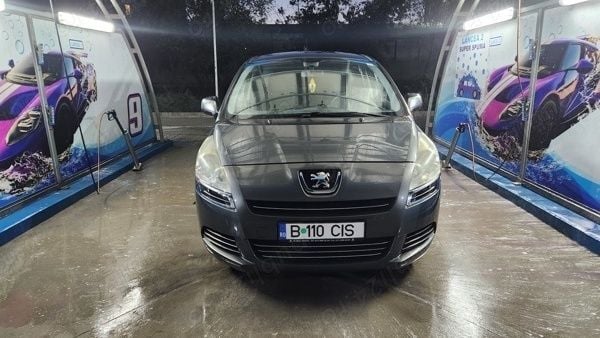 Utilizat 2011 Peugeot 5008 Monovolum | 3.500 EUR (Super Preț) - Imagine 1/4