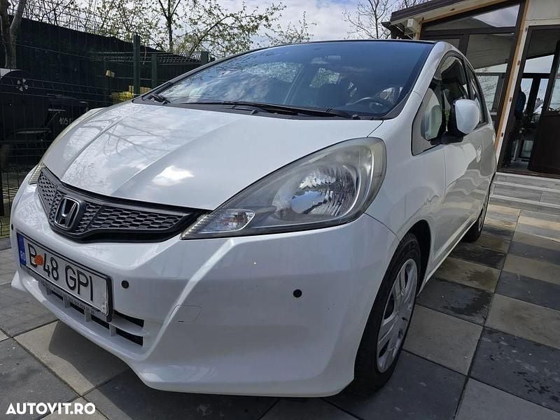 Culoarealb Utilizat 2012 Honda Jazz Comfort Hatchback | 5.500 EUR - Imagine 1/4