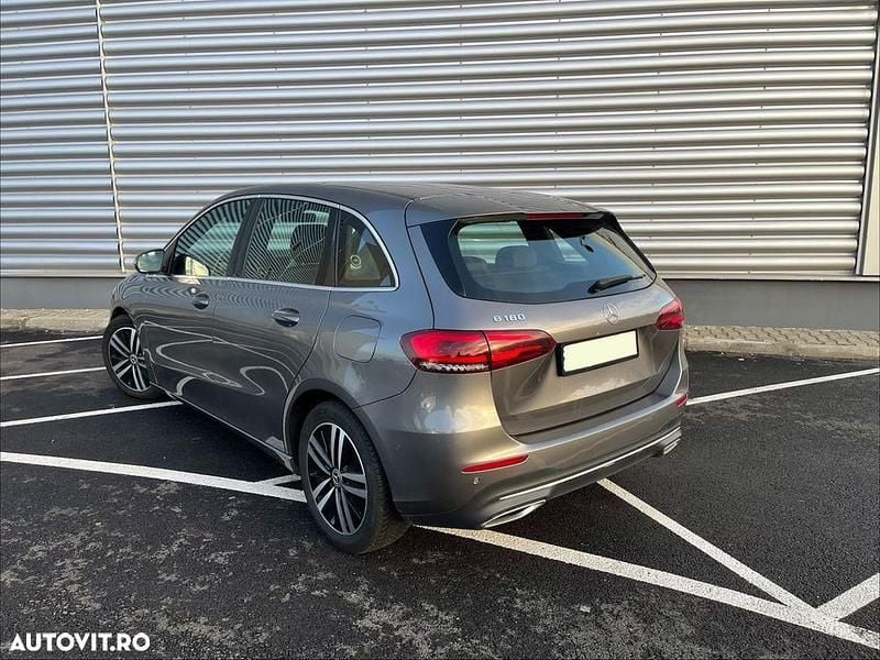 Second-hand Mercedes B180 Progressive 136 CP (100 kW) 2022 Culoaregri Monovolum