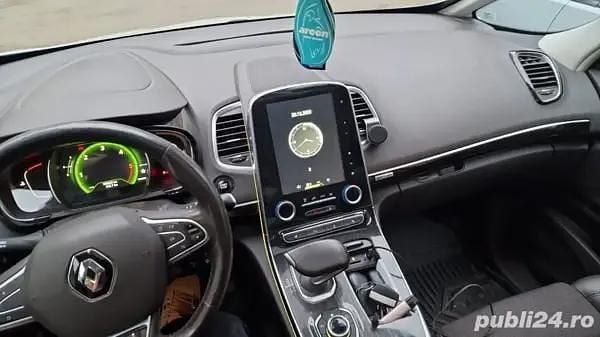 Utilizat 2017 Renault Espace Berlinǎ | 10.500 EUR (Preț bun) - Imagine 1/4