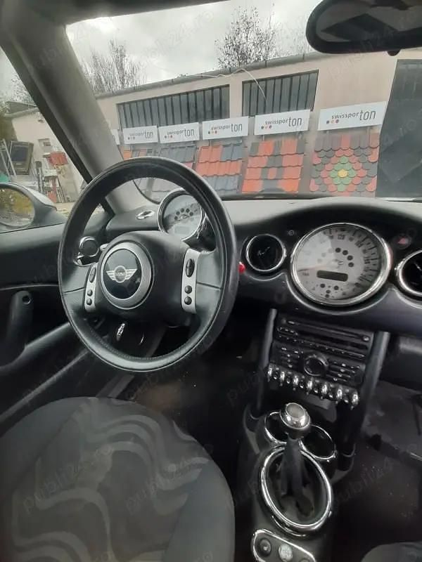 Second-hand Mini ONE 90 CP (66 kW) 2002 Hatchback