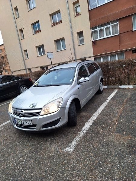 Second-hand Opel Astra 110 CP (80 kW) 2008 Gri Break