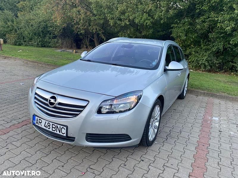 Culoaregri Utilizat 2011 Opel Insignia Break | 2.999 EUR (Preț bun) - Imagine 1/4