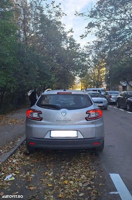 Culoaregri Utilizat 2014 Renault Mégane GrandTour Break | 4.500 EUR (Preț OK) - Imagine 1/4