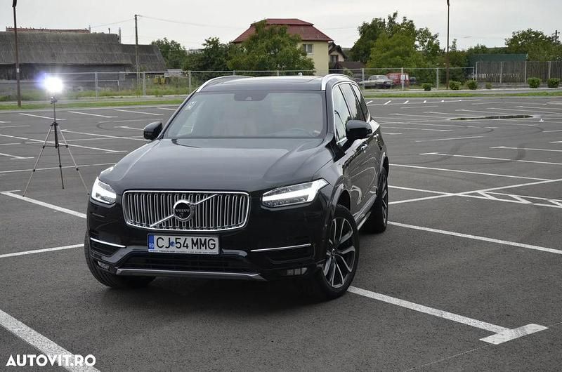 Culoarenegru Utilizat 2015 Volvo XC90 Inscription SUV | 27.900 EUR (Preț bun) - Imagine 1/4