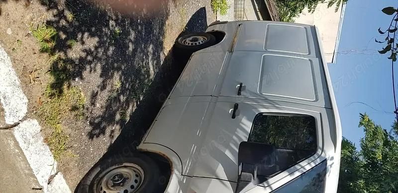 Second-hand Mercedes Sprinter 90 CP (66 kW) 2000 Alb Van