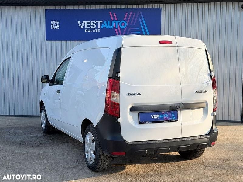 Second-hand Dacia Dokker 85 CP (62 kW) 2015 Culoarealb Monovolum