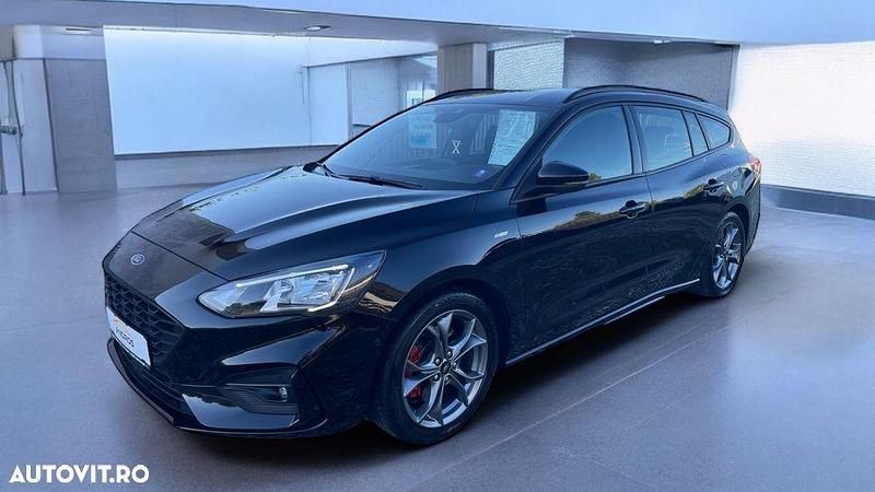Culoarenegru Utilizat 2020 Ford Focus ST-Line Break | 9.750 EUR (Preț OK) - Imagine 1/4