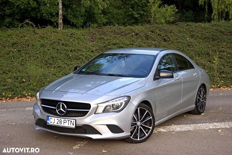 Culoareargint Utilizat 2014 Mercedes CLA220 AMG line Berlinǎ | 12.500 EUR (Preț OK) - Imagine 1/4