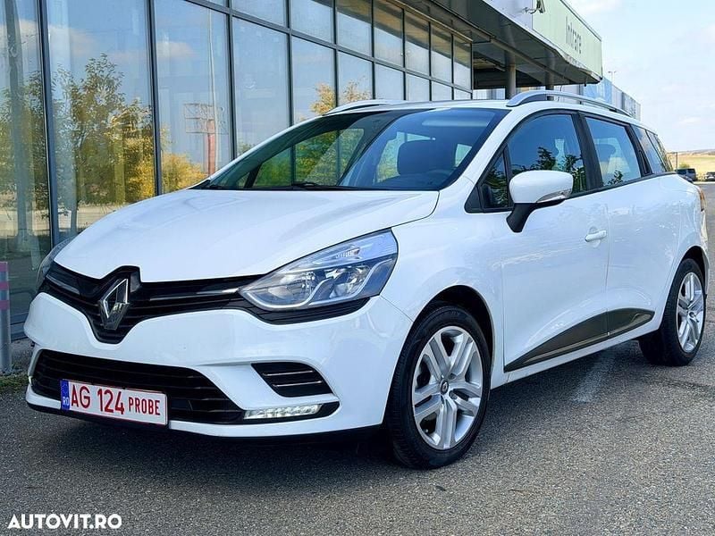 Culoarealb Utilizat 2017 Renault Clio GrandTour Break | 5.350 EUR (Preț bun) - Imagine 1/4
