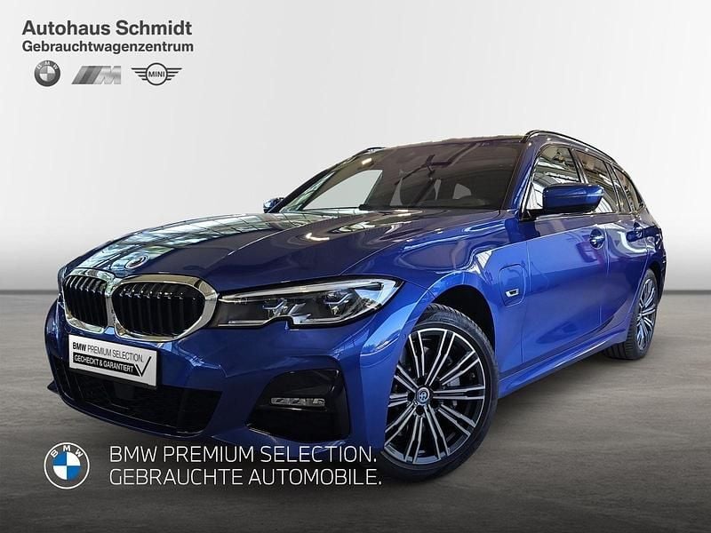 Utilizat 2022 BMW 330e M Sport Break | 37.244 EUR (Preț bun) - Imagine 1/1