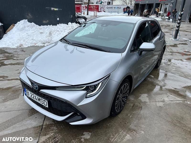 Second-hand Toyota Corolla 123 CP (90 kW) 2022 Culoaregri Hatchback