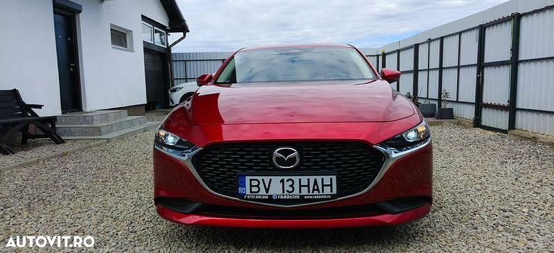 Rosu Utilizat 2024 Mazda 3 Exclusive-Line Berlinǎ | 25.000 EUR (Scump) - Imagine 1/4