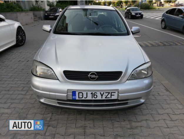 Second-hand Opel Astra 84 CP (61 kW) 2002 Gri Berlinǎ