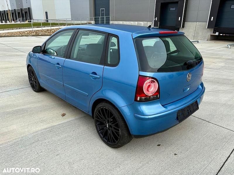 Second-hand VW Polo Sportline 64 CP (47 kW) 2006 Culoarealbastru Hatchback