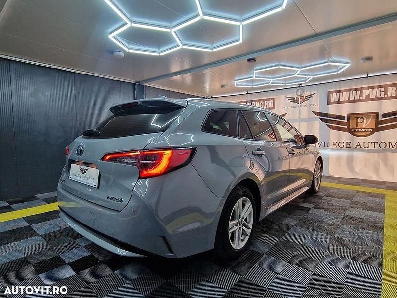 Second-hand Toyota Corolla Business Edition 122 CP (89 kW) 2021 Culoaregri Break