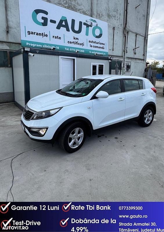 Culoarealb Utilizat 2011 Kia Sportage DREAM-TEAM Edition SUV | 7.800 EUR (Preț OK) - Imagine 1/4
