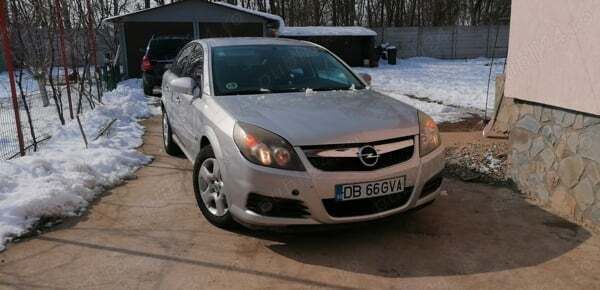 Gri Utilizat 2006 Opel Vectra Hatchback | 2.650 EUR (Preț OK) - Imagine 1/4