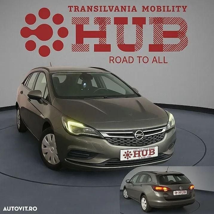 Culoareverde Utilizat 2021 Opel Astra Elegance Break | 9.490 EUR (Preț OK) - Imagine 1/4