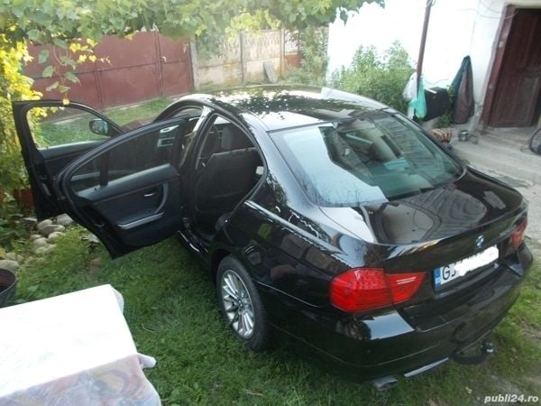 Second-hand BMW 320 130 CP (95 kW) 2008 Berlinǎ