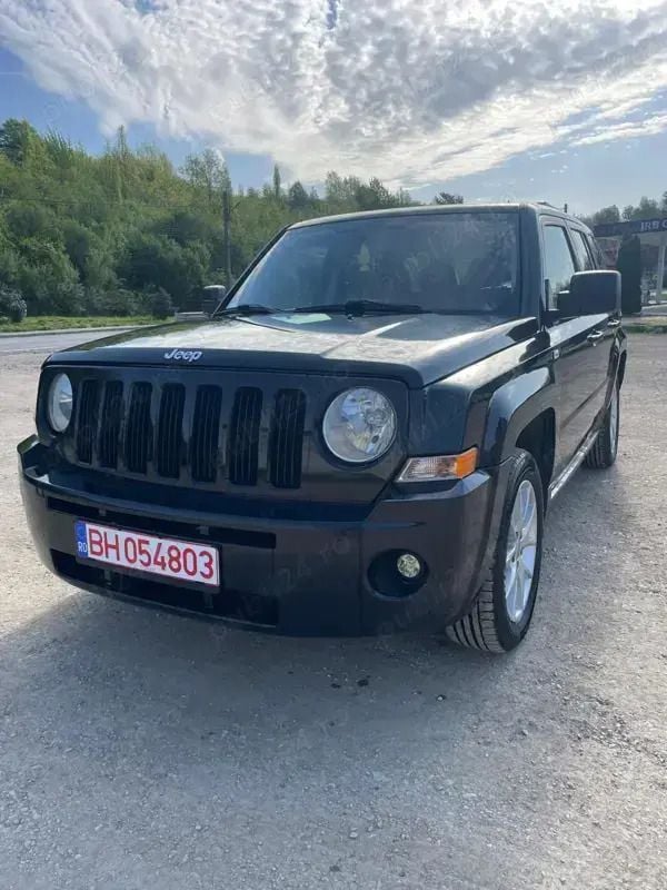 Negru Utilizat 2010 Jeep Patriot SUV | 7.600 EUR - Imagine 1/4