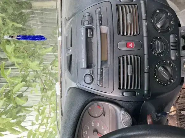Rosu Utilizat 1999 Fiat Brava Hatchback | 900 EUR - Imagine 1/4