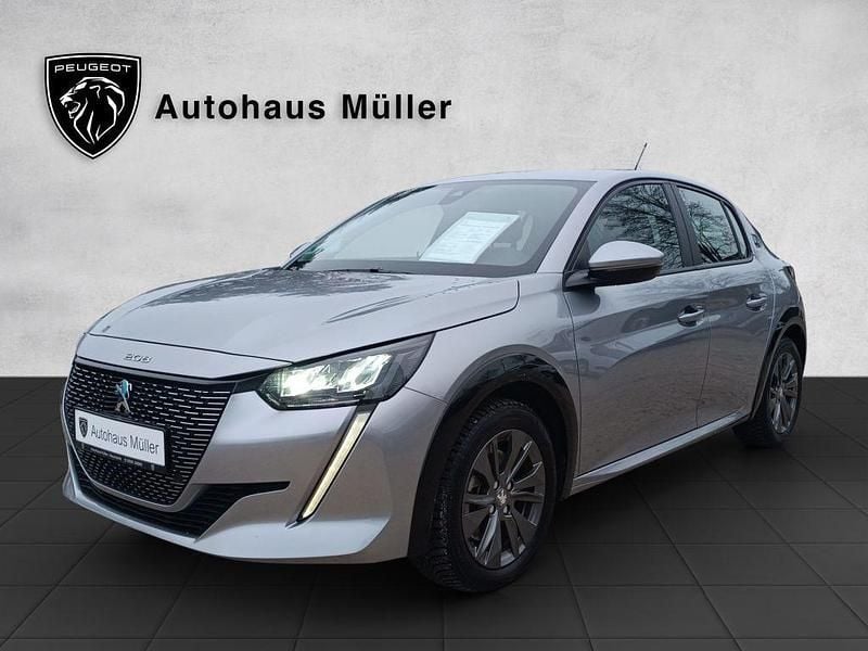 Utilizat 2021 Peugeot e-208 Active Hatchback | 17.875 EUR (Puțin scump) - Imagine 1/1