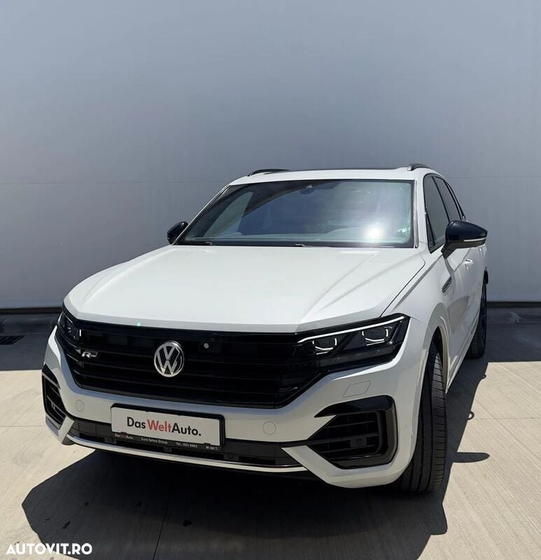 Alb Utilizat 2020 VW Touareg Style SUV | 43.900 EUR (Preț bun) - Imagine 1/4