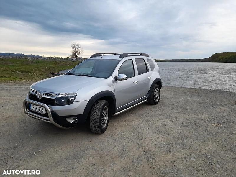 Culoarealte culori Utilizat 2012 Dacia Duster Prestige SUV | 6.600 EUR (Preț OK) - Imagine 1/4