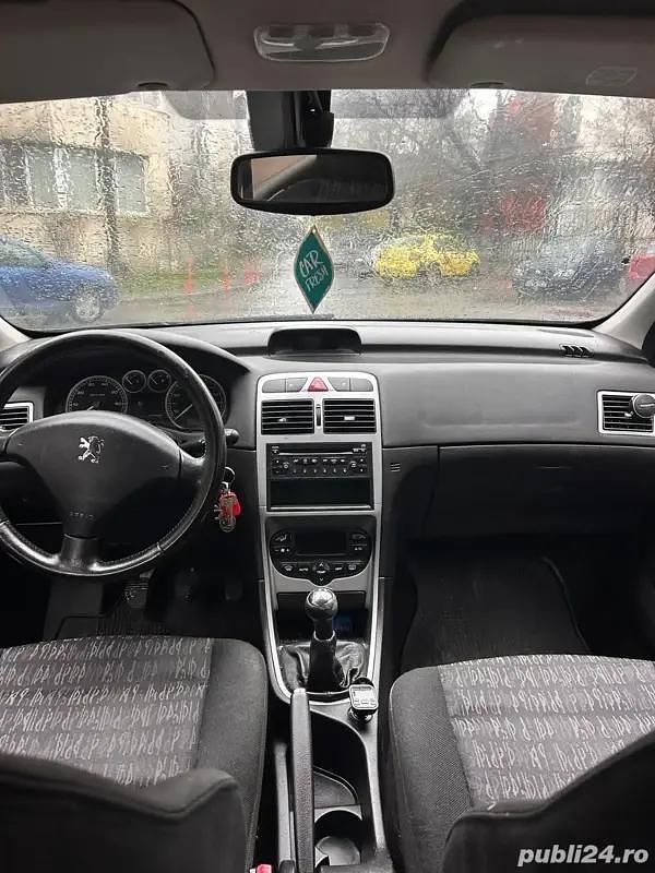 Second-hand 2005 Peugeot 307 Hatchback | 1.350 EUR (Preț OK) - Imagine 1/4