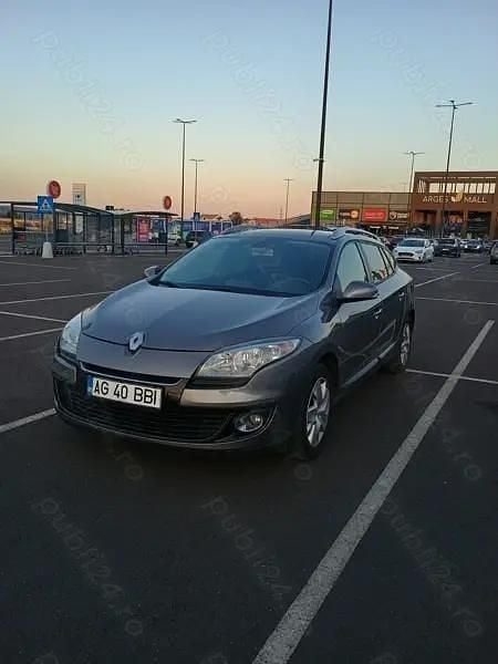 Utilizat 2012 Renault Mégane III Hatchback | 5.200 EUR - Imagine 1/4