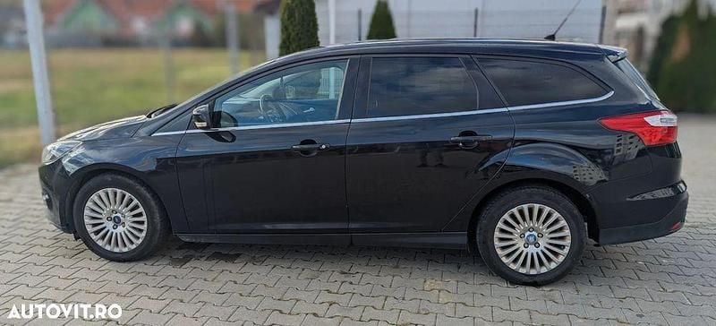 Culoarenegru Utilizat 2013 Ford Focus Titanium Break | 5.300 EUR (Puțin scump) - Imagine 1/4