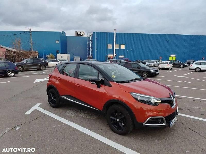Second-hand Renault Captur Life 90 CP (66 kW) 2014 Culoareportocaliu SUV