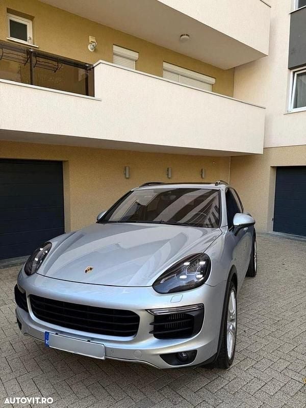 Second-hand Porsche Cayenne 262 CP (192 kW) 2015 Culoaregri SUV