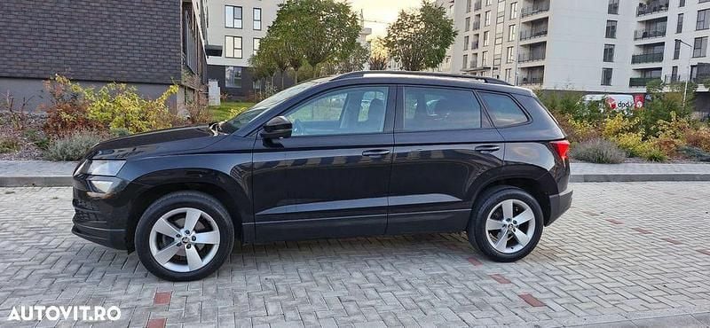 Negru Utilizat 2021 Skoda Karoq Ambition SUV | 17.600 EUR (Preț bun) - Imagine 1/4