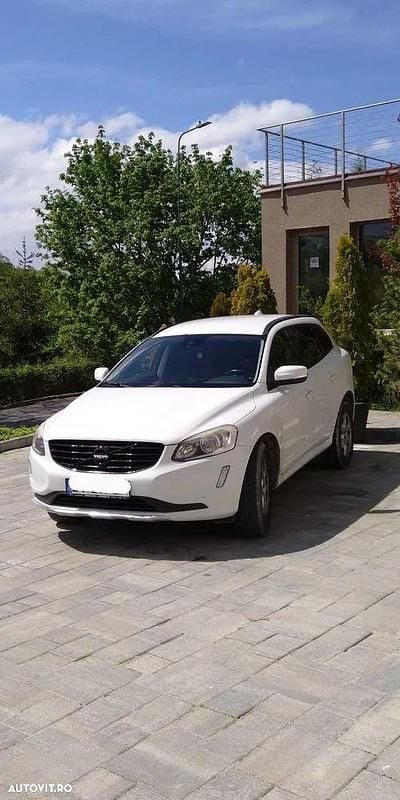 Culoarealb Utilizat 2014 Volvo XC60 SUV | 9.900 EUR (Preț bun) - Imagine 1/4