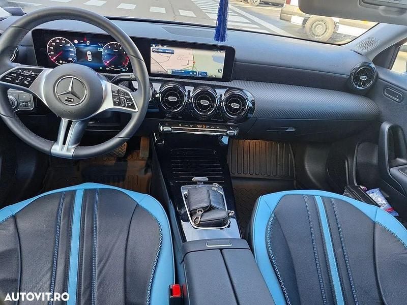 Second-hand Mercedes A200 163 CP (119 kW) 2024 Culoarealbastru Berlinǎ
