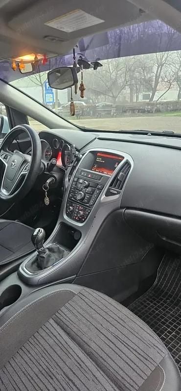 Second-hand Opel Astra 140 CP (102 kW) 2018 Berlinǎ