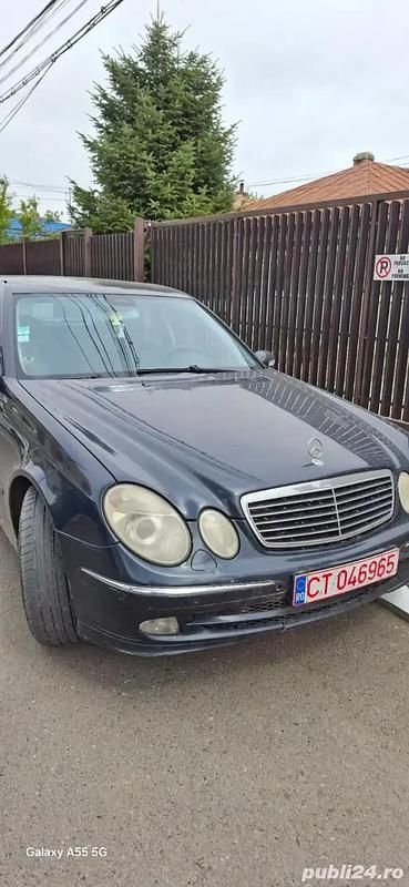 Utilizat 2003 Mercedes E220 Berlinǎ | 2.000 EUR (Super Preț) - Imagine 1/3