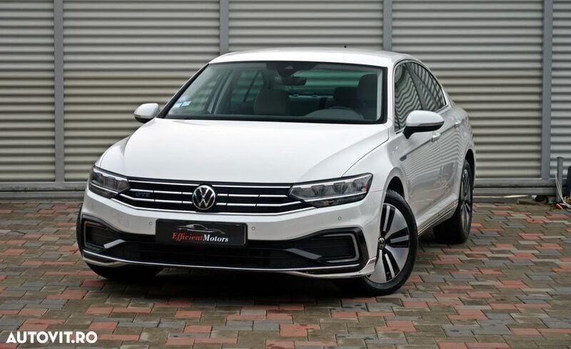 Alb Utilizat 2021 VW Passat GTE Berlinǎ | 20.490 EUR (Preț OK) - Imagine 1/4