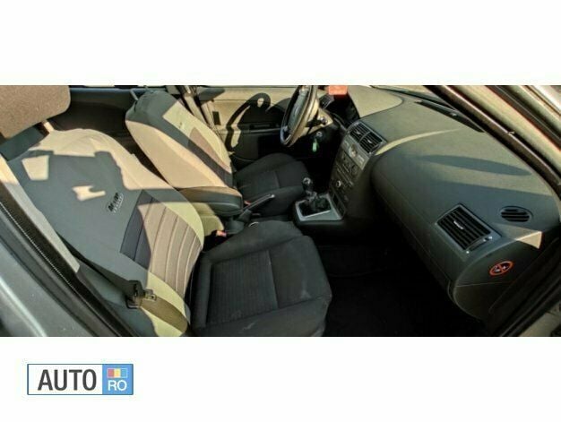 Second-hand Ford Mondeo 116 CP (85 kW) 2004 Argintiu Break